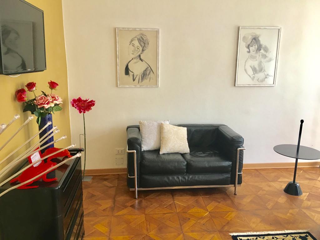 Alla Scalinata Del Teatro Rossetti Parcheggio 트리에스테 외부 사진